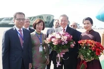 Tong Bi thu To Lam va Phu nhan bat dau tham Cong hoa Azerbaijan hinh anh