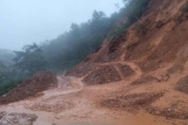 De phong lu quet, sat lo dat tai 8 tinh vung nui o khu vuc Bac Bo hinh anh
