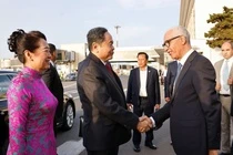 Chu tich Quoc hoi va Phu nhan bat dau tham chinh thuc Maroc hinh anh