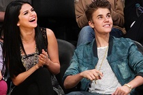 Justin Bieber 24 tuổi: Có cả thế giới và tình yêu của Selena Gomez