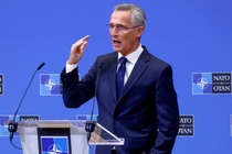 NATO: Tên lửa do Ukraine bắn nhưng Nga 'phải chịu trách nhiệm cuối'