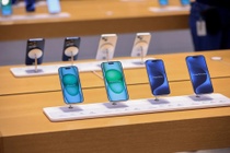 Doi tac Apple san sang dau Samsung, LG hinh anh