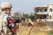 Quan doi Nga tiep quan can cu thu 3 cua My o Syria hinh anh