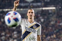 Ibrahimovic, Rooney ruc sang tai giai nha nghe My hinh anh