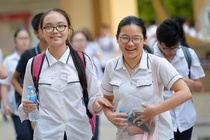 Dap an mon thi chuyen vao lop 10 o TP.HCM hinh anh