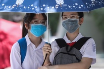 Giao vien kien nghi giam so buoi hoc vi thoi tiet nang nong hinh anh