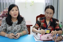 Hàng trăm phụ huynh TP.HCM đến trường vì bữa ăn, hiệu trưởng xin lỗi