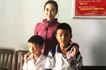 Nhat duoc 12 trieu dong, hai hoc sinh trinh bao cong an hinh anh