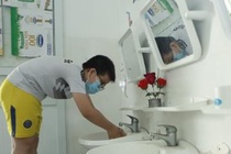 Cuoc song trong khu cach ly cua 84 F1 la hoc sinh 
tai Vinh Phuc hinh anh