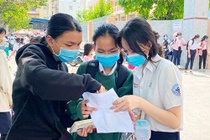Thu gui em be co me mac Covid-19 vao de thi Ngu van lop 10 hinh anh