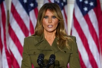 Melania Trump mặc áo 1.500 USD dự đại hội