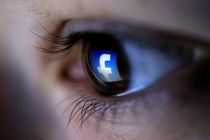 Facebook lén sử dụng camera của iPhone?