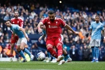 Cu da khien Salah bi che het thoi hinh anh