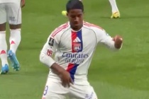 Hakimi 'nong mat' vi dieu nhay an mung cua Endrick hinh anh