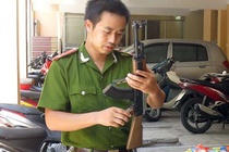 Bắt lô đồ chơi bạo lực trước rằm Trung thu