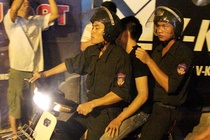 Công an Hà Nội tổng kiểm tra hành chính vào ban đêm