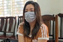Nguoi phu nu bi lua hon 1 ty sau khi nghe dien thoai hinh anh