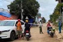 Chồng đâm vợ nguy kịch ở Đắk Lắk
