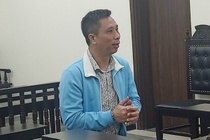Đập phá mộ để ép vợ về sống chung