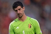 Courtois vo mong du EURO hinh anh