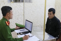 Giam doc cung vo ve du an ma de lua hang chuc ty dong hinh anh