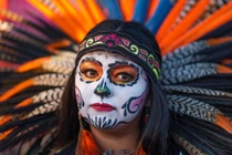 Tuc nhay mua tuong nho nguoi da khuat o Mexico hinh anh