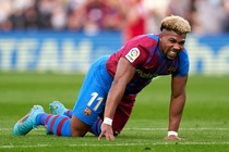 HLV Xavi: 'Adama Traore là quái vật'