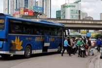 Pho thu tuong yeu cau xac minh ben coc co CSGT 'bao ke' hinh anh