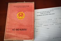 Chu nhiem Uy ban Phap luat: Nhieu noi thu hoi so ho khau chua dung hinh anh