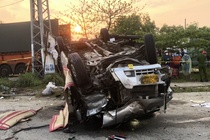 Xe khach chay 69 km/h truoc khi va cham lam 8 nguoi chet o Quang Nam hinh anh