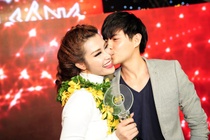 Giai dac biet cua Dong Nhi o The Remix giong ket qua xo so? hinh anh