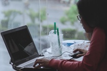 Sap cam nhua dung mot lan o nha hang, quan ca phe Vanh dai 1 Ha Noi hinh anh