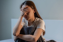 Vi sao xay ra tinh trang giac mo lap di lap lai? hinh anh