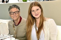 Tỷ phú Bill Gates bán lỗ căn hộ của con gái