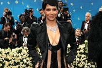 Lisa, Halle Berry gay tranh cai hinh anh