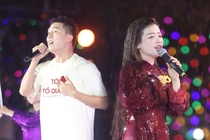 Khoanh khac an tuong cua Duong Hoang Yen, Anh Tu o 'concert quoc gia' hinh anh