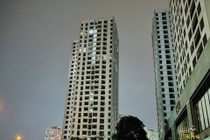 Chung cu nghin ty ben song To Lich: 5 nam van lac dac nguoi hinh anh
