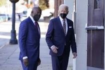 Georgia hoan nghenh ong Biden tro lai sau thoi gian xa cach hinh anh