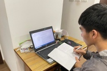 Phu huynh ‘khoc rong’ khi muon chuyen truong cho con lop 10 hinh anh