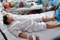 Gia tang ca mac sot xuat huyet tai TP.HCM va Dong Nai hinh anh