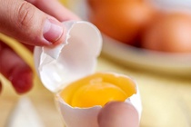 'Điểm mặt' 4 mối nguy sức khỏe khi ăn quá nhiều trứng
