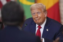 Lanh dao the gioi nghi ra chieu moi lay long ong Trump hinh anh
