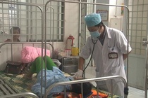 Nhap vien vi ngo doc thit chuot hinh anh