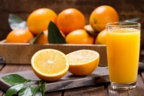 Thuc pham giau vitamin C giup tang cuong he mien dich hinh anh