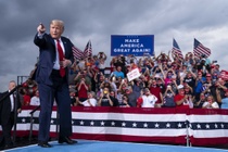 Vì sao phe Cộng hòa quyết sát cánh với ông Trump đến cùng?