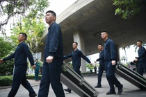 Tien cac khoi Quan doi Trung Quoc, Lao, Campuchia ve nuoc hinh anh
