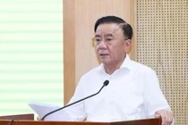 Chi thi cua Bo Chinh tri ve bau cu DBQH va dai bieu HDND hinh anh