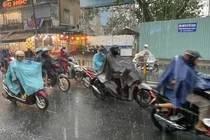 TP.HCM mua rai rac vao trua va chieu toi hinh anh