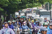 Xe may xang sap rut khoi Vanh dai 1: Nguoi dan duoc ho tro gi? hinh anh