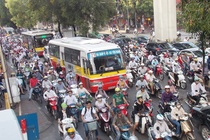 9 phuong nao o Ha Noi trong vung cam xe may chay xang? hinh anh